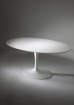 Compasso - "Tulip" Oval Table by Eero Saarinen