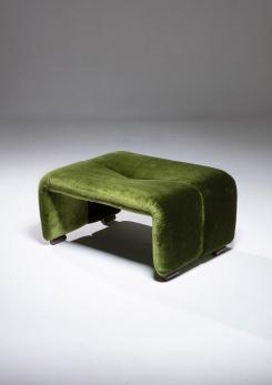 Compasso - "Coronado" Velvet Ottoman by Tobia Scarpa for B&B Compasso - "Coronado" Velvet Ottoman by Tobia Scarpa for B&B