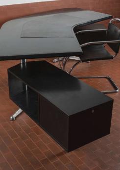 Compasso - Desk Model "T69" by Osvaldo Borsani for Tecno Compasso - Desk Model "T69" by Osvaldo Borsani for Tecno